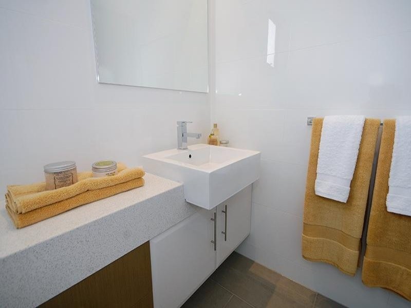 2/153 Fairfield Rd, Fairfield QLD 4103