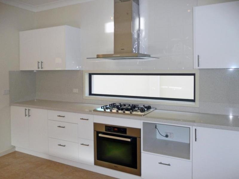 5 Golden Pl, Robertson QLD 4109