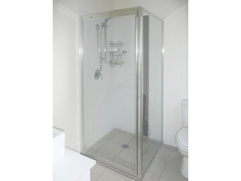 5 Golden Pl, Robertson QLD 4109