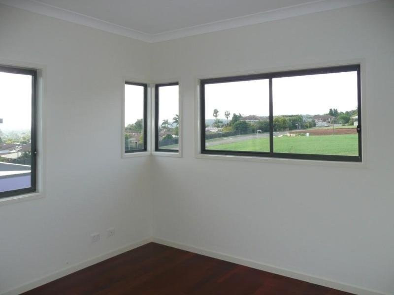 5 Golden Pl, Robertson QLD 4109