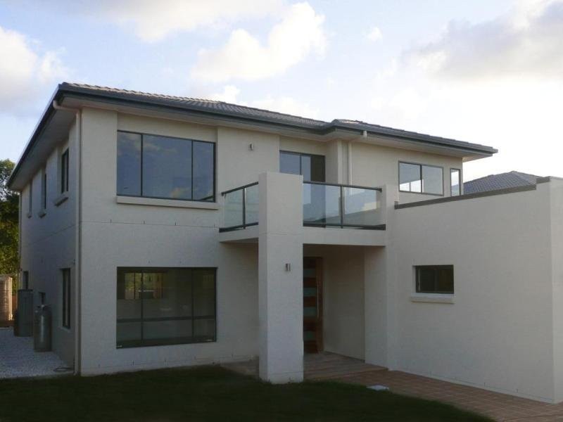 5 Golden Pl, Robertson QLD 4109