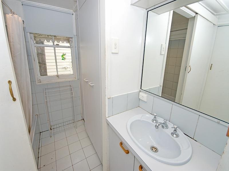 7 Riddings St, Coorparoo QLD 4151