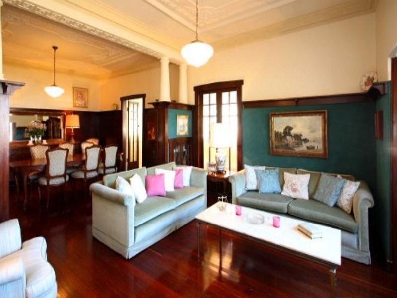 364 Cavendish Rd, Coorparoo QLD 4151