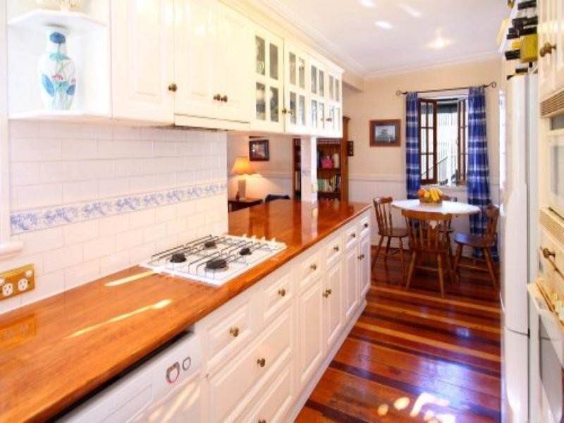 364 Cavendish Rd, Coorparoo QLD 4151