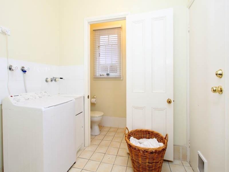 74 Shakespeare  St, Coorparoo QLD 4151