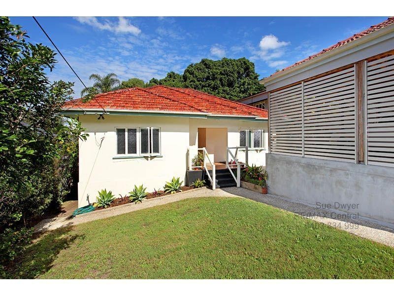 11 Park St, Coorparoo QLD 4151