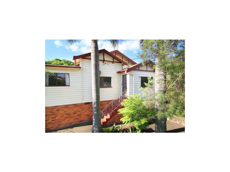 104 Leicester Street, Coorparoo QLD 4151