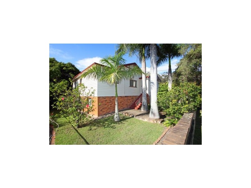 104 Leicester Street, Coorparoo QLD 4151