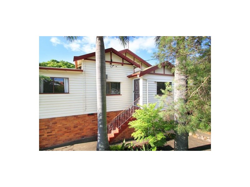 104 Leicester Street, Coorparoo QLD 4151