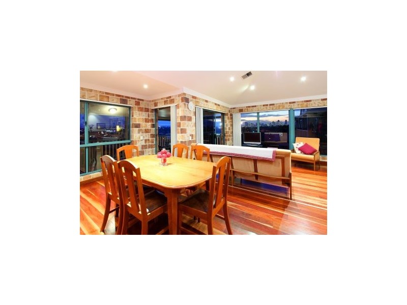 9 Baragoola Street, Coorparoo QLD 4151