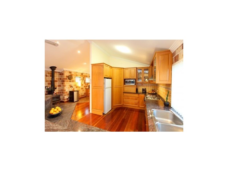 9 Baragoola Street, Coorparoo QLD 4151