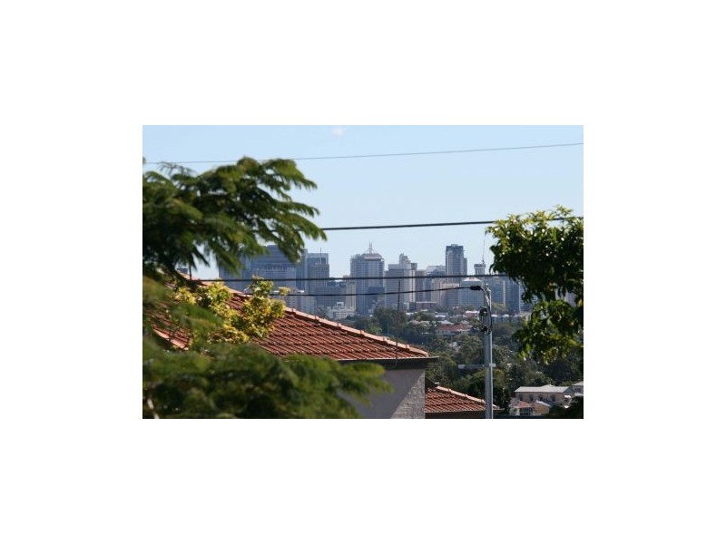 74 Nicholson Street, Greenslopes QLD 4120
