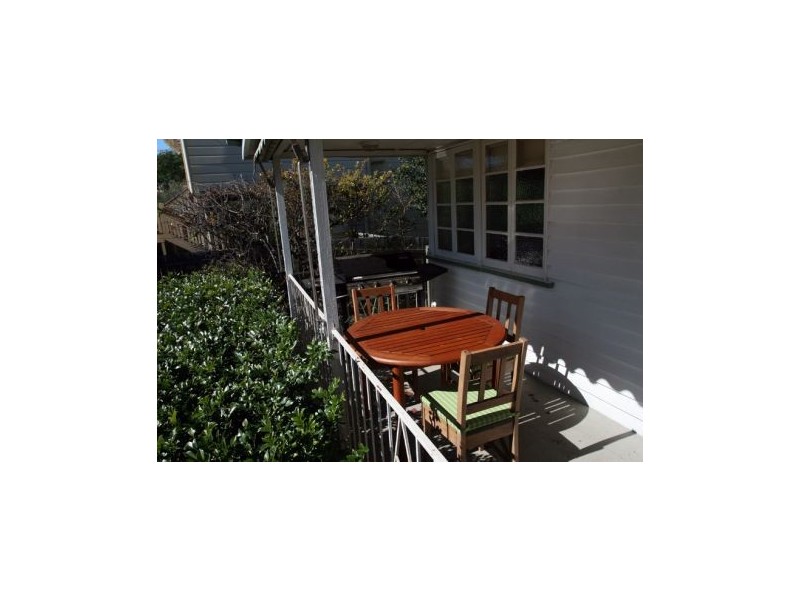 74 Nicholson Street, Greenslopes QLD 4120