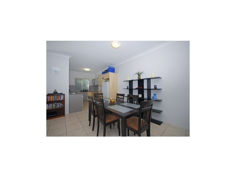 2/27 Paragon Street, Yeronga QLD 4104