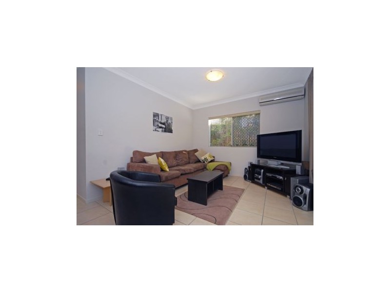 2/27 Paragon Street, Yeronga QLD 4104