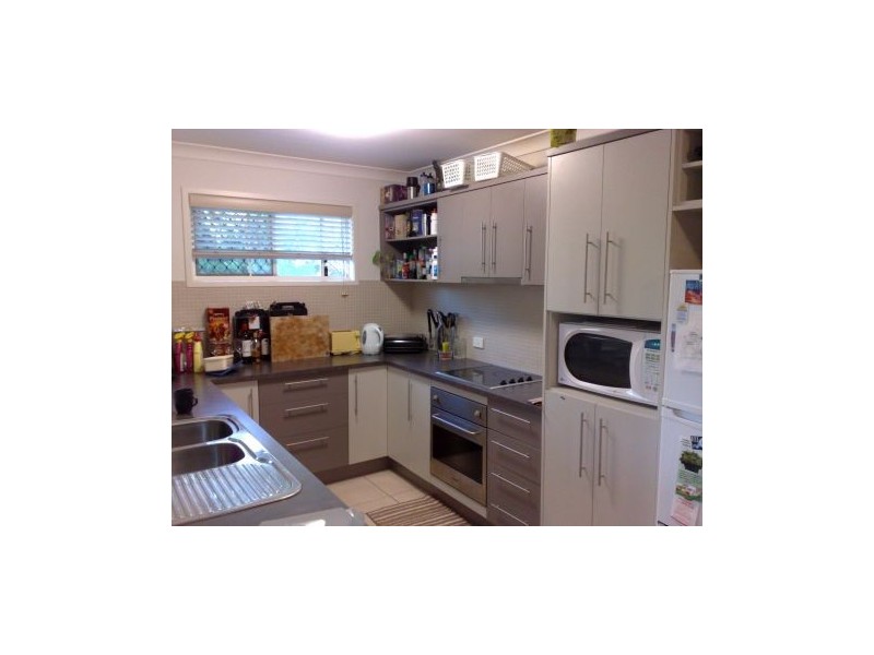 2/27 Paragon Street, Yeronga QLD 4104