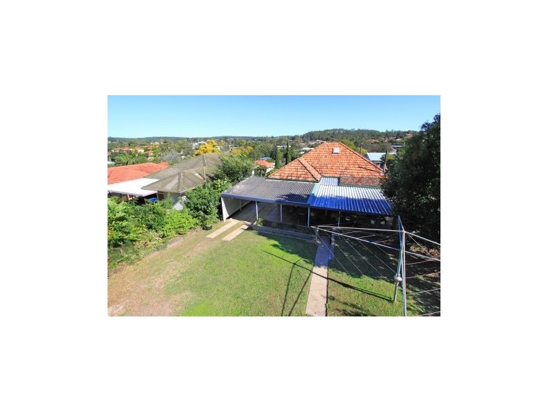 40 Albert Street, Holland Park West QLD 4121