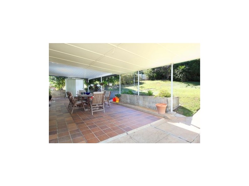 40 Albert Street, Holland Park West QLD 4121
