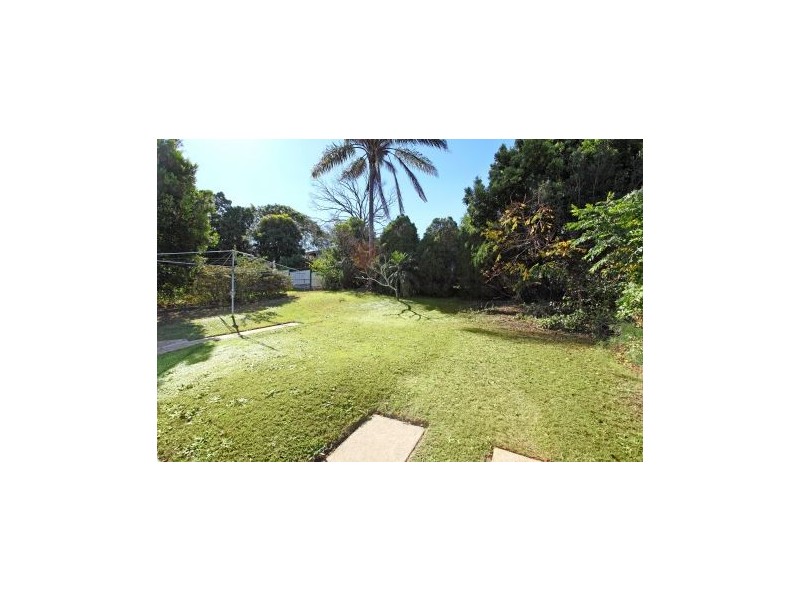 40 Albert Street, Holland Park West QLD 4121