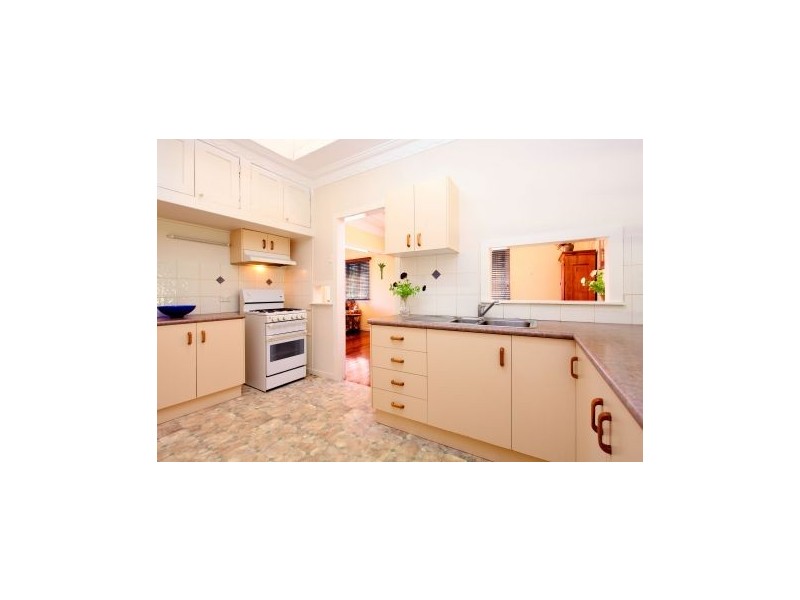 40 Albert Street, Holland Park West QLD 4121