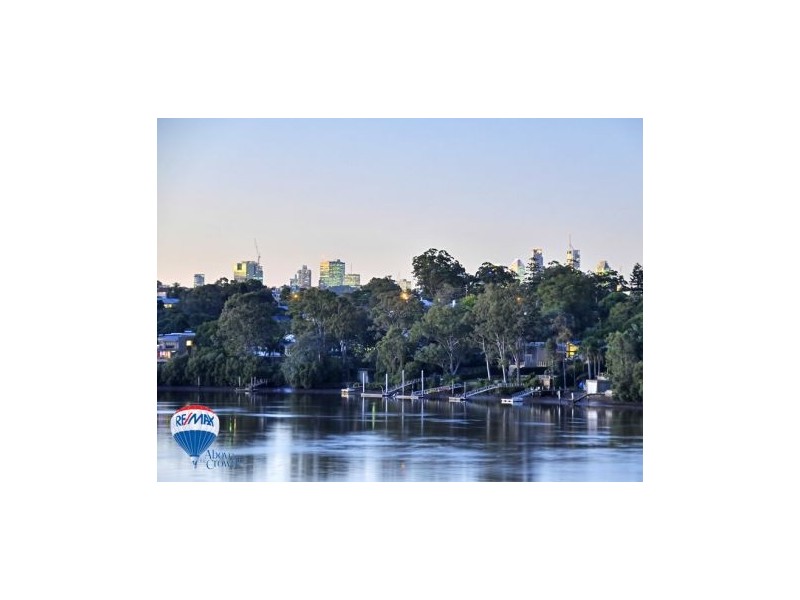 3210/205 King Arthur Tce, Tennyson QLD 4105