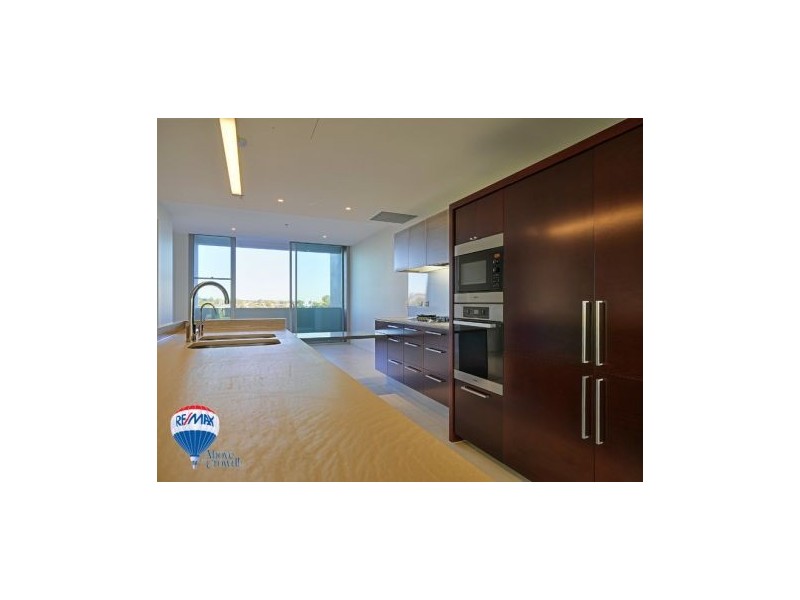 3210/205 King Arthur Tce, Tennyson QLD 4105