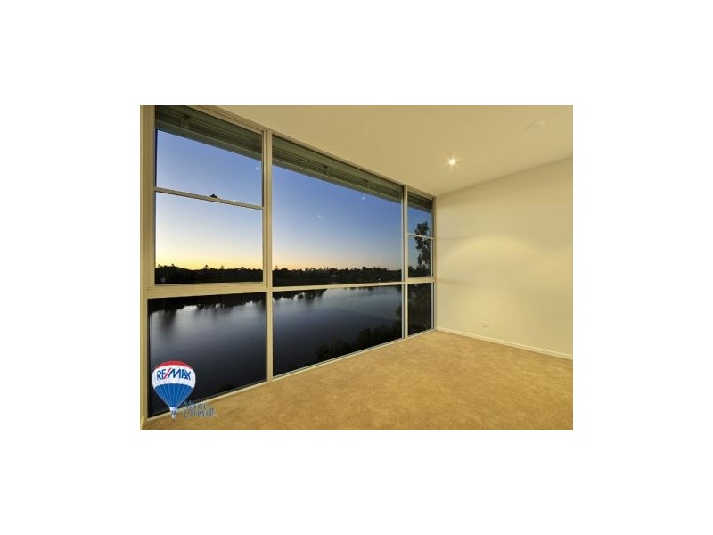 3210/205 King Arthur Tce, Tennyson QLD 4105