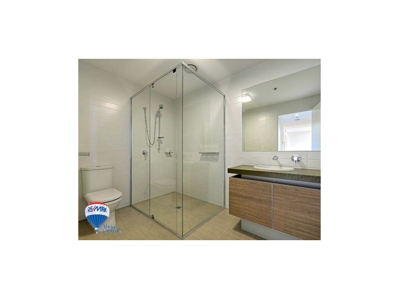 3210/205 King Arthur Tce, Tennyson QLD 4105