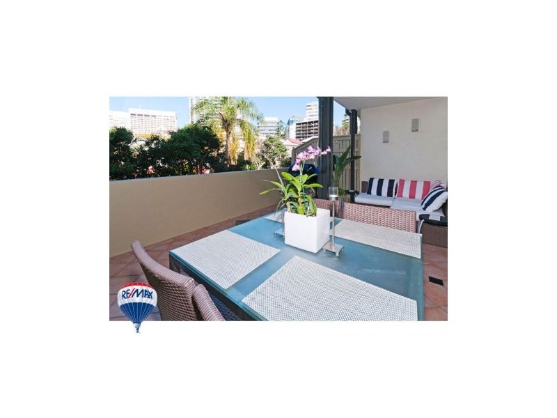 2/20 Terrace Street, Spring Hill QLD 4000