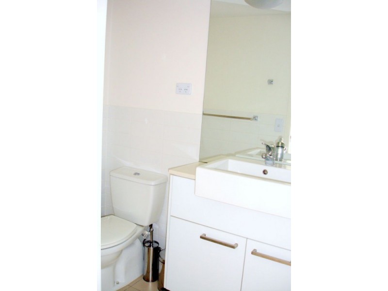 04/803 Stanley Street, Woolloongabba QLD 4102