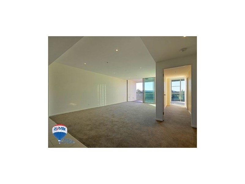 3210 205 King Arthur Tce, Tennyson QLD 4105