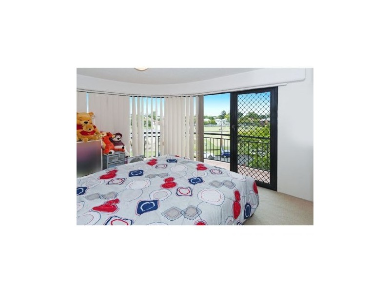 67/55 Harries Road, Coorparoo QLD 4151