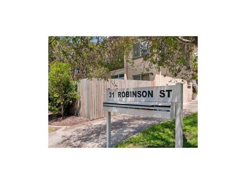 2/31 Robinson Street, Coorparoo QLD 4151