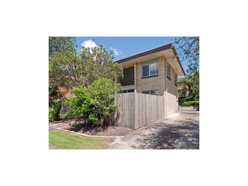 2/31 Robinson Street, Coorparoo QLD 4151