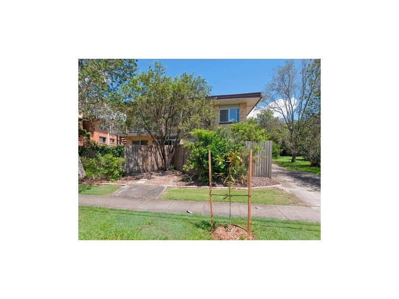 2/31 Robinson Street, Coorparoo QLD 4151