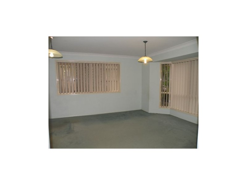 3 Estoril Street, Robertson QLD 4109