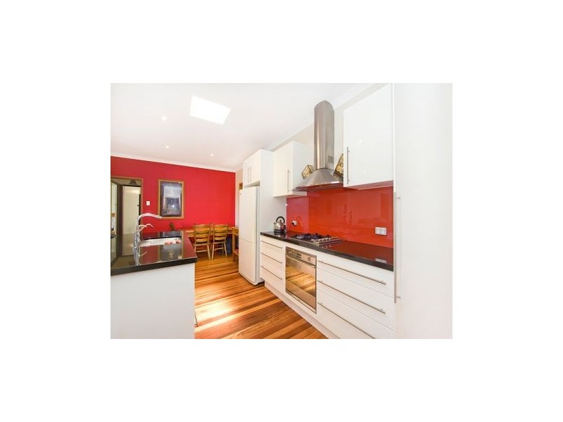 182 Weller Road (Corner of Lutzow Street), Tarragindi QLD 4121