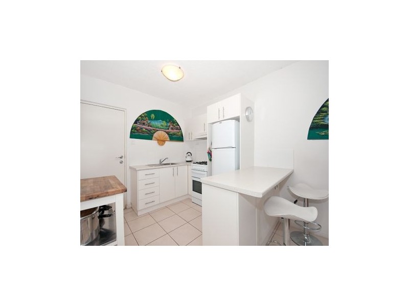 31 Robinson Street, Coorparoo QLD 4151