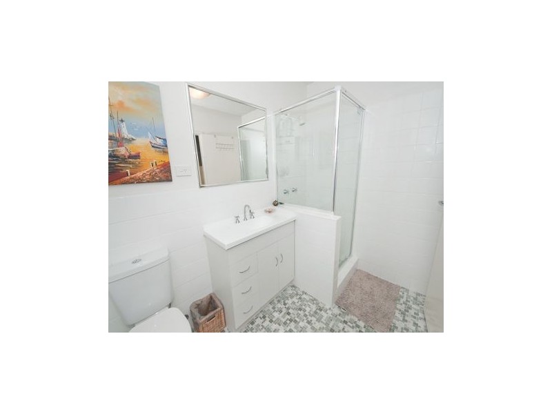 31 Robinson Street, Coorparoo QLD 4151