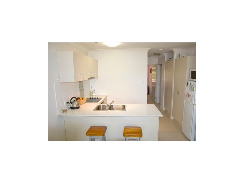 2/58 Ross Street, Woolloongabba QLD 4102