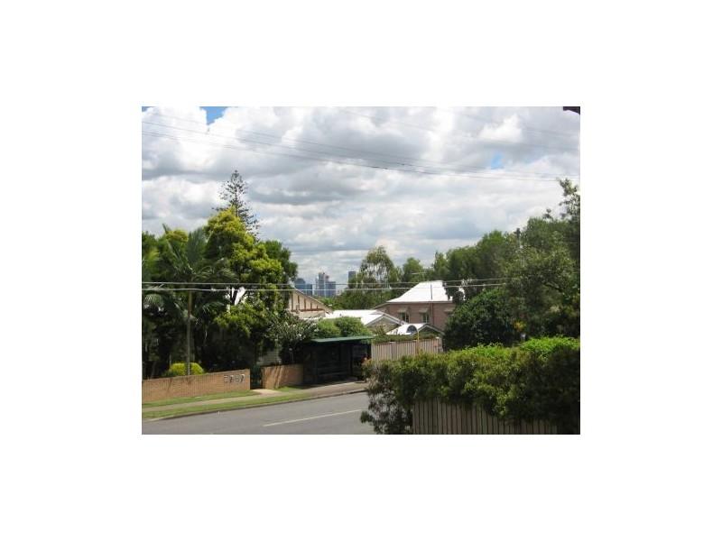 1/338 Cavendish Road, Coorparoo QLD 4151