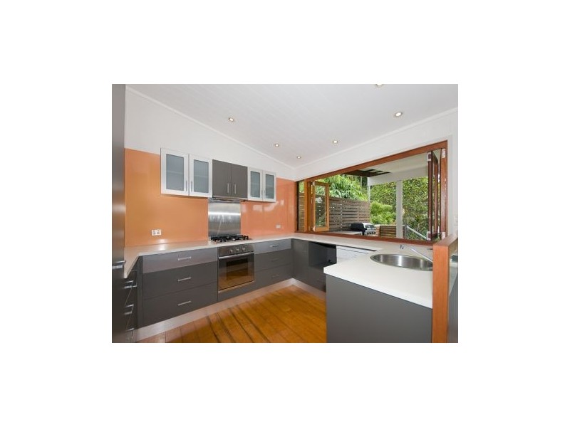 30 Ross Street, Woolloongabba QLD 4102