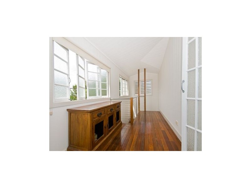 30 Ross Street, Woolloongabba QLD 4102