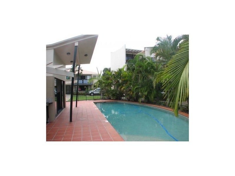 000 55 Harries Road, Coorparoo QLD 4151