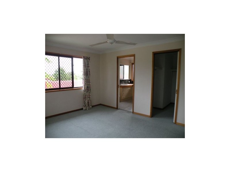 17 Yewleaf Place, Calamvale QLD 4116