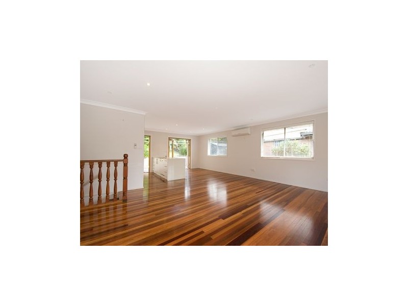 30 Hillock St, Coorparoo QLD 4151