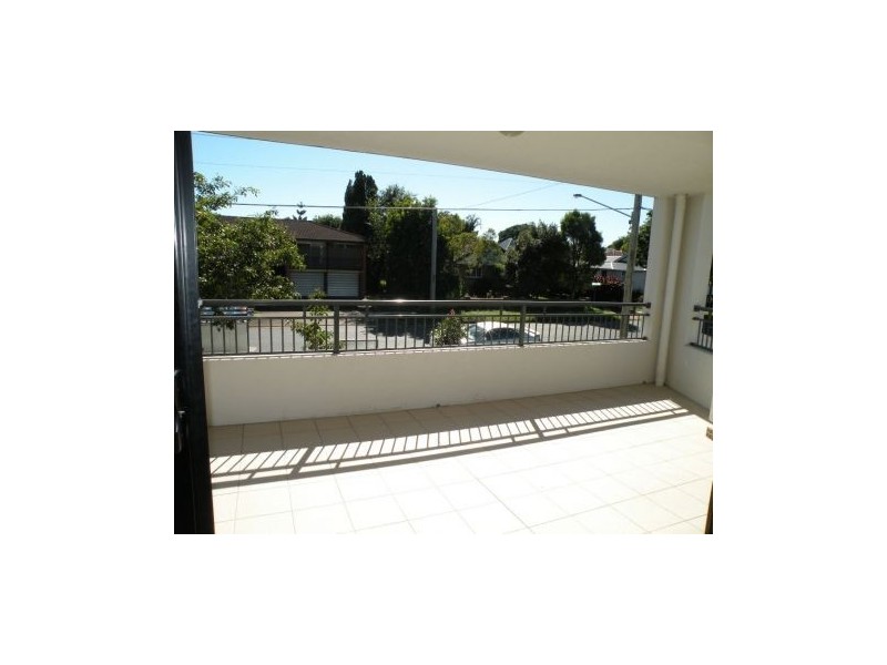 35 Hamilton Road, Moorooka QLD 4105