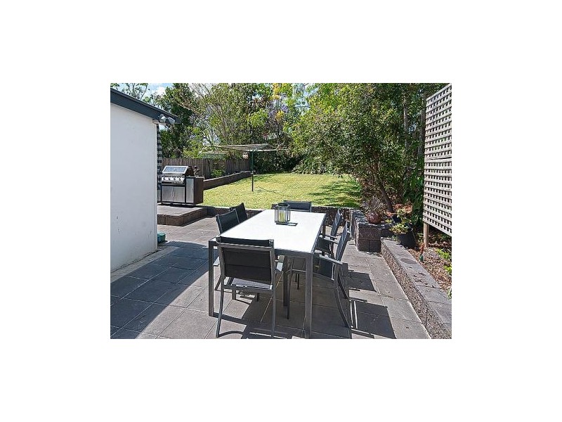 155 Cracknell Road, Tarragindi QLD 4121