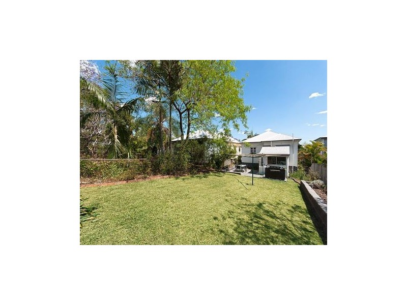 155 Cracknell Road, Tarragindi QLD 4121