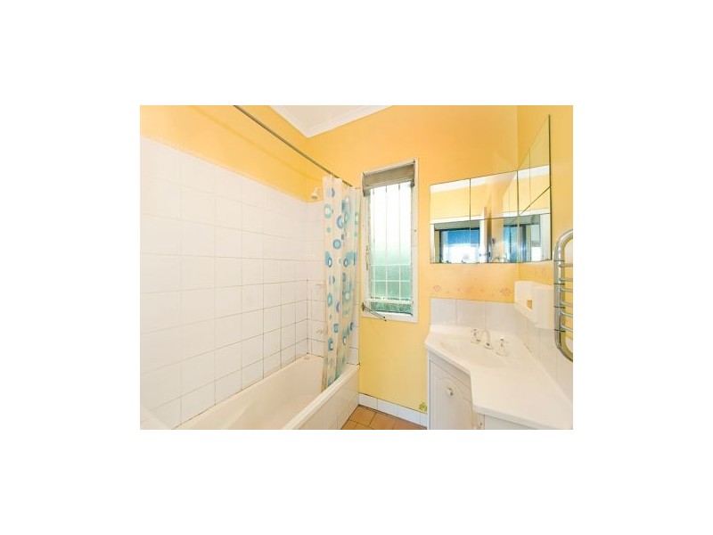 182 Weller Road, Tarragindi QLD 4121